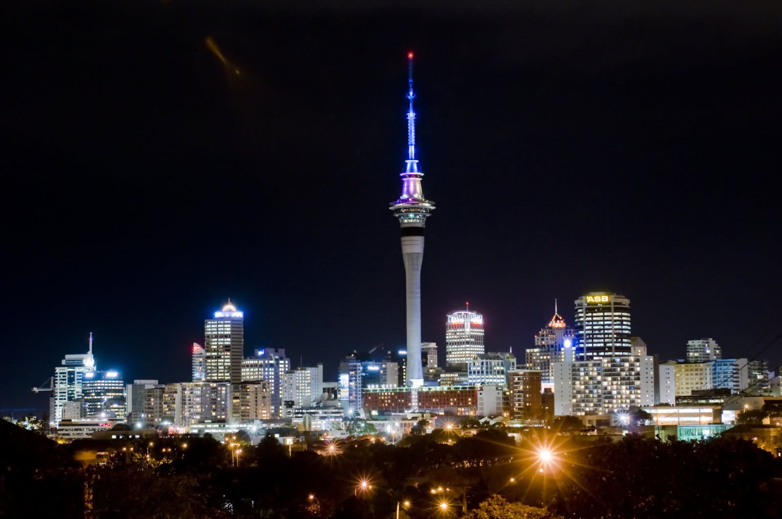 Incredible Night View Of The Sky Tower, Auckland