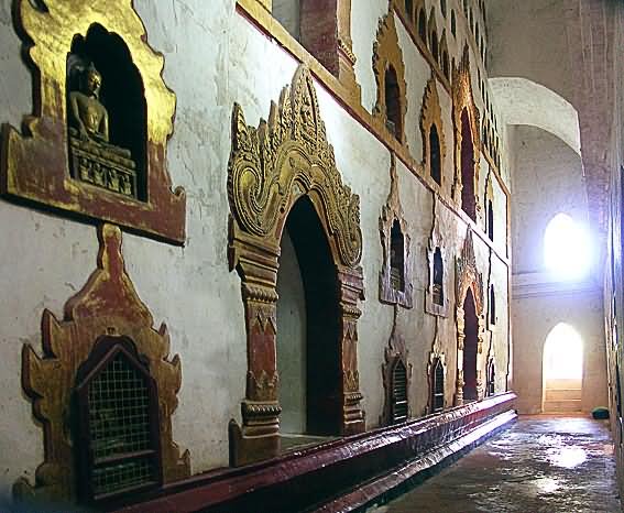Inside View Of The Ananda Temple