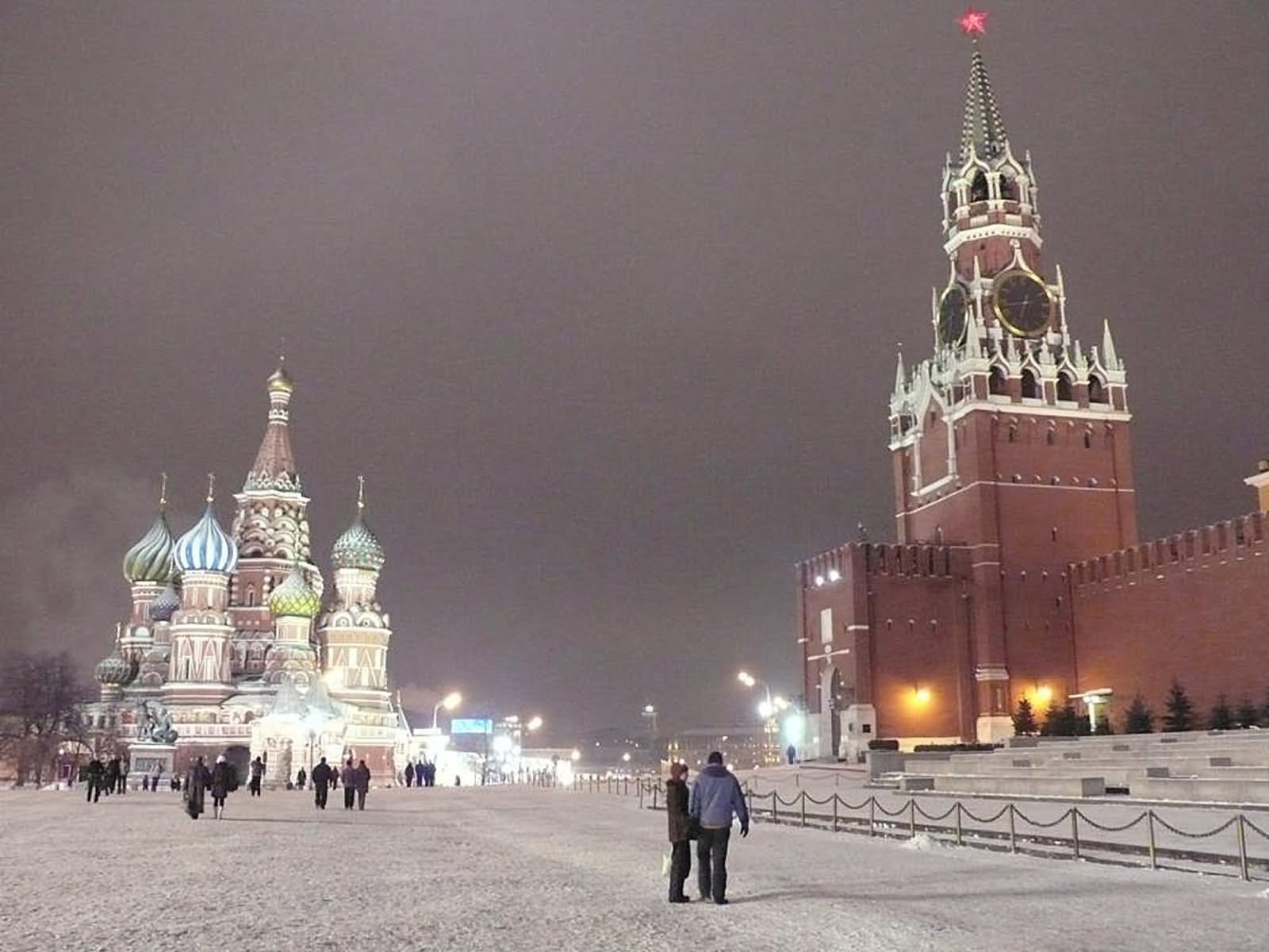Red Square And Kremlin Palace With Snow Picture