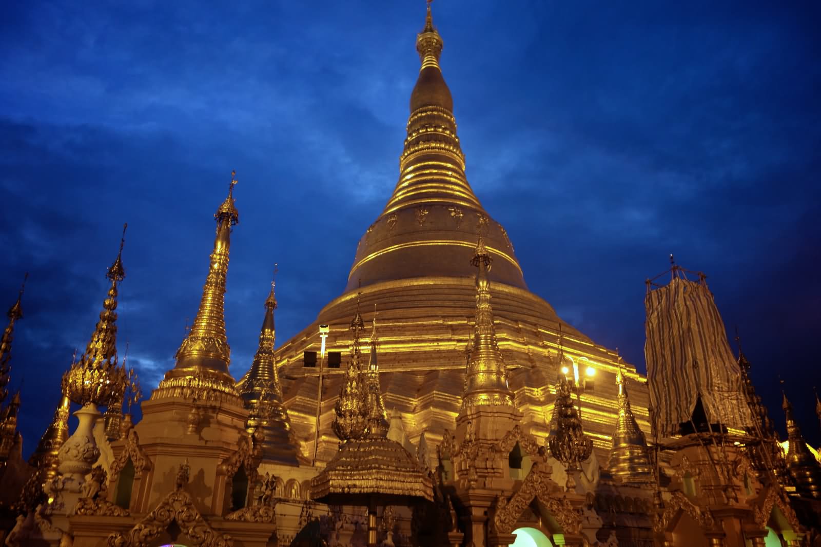Shwedagon Pagoda Night View Picture