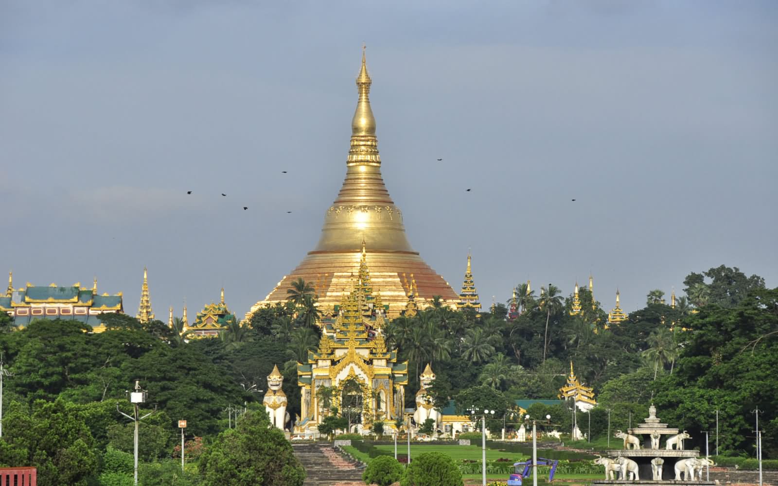 Shwedagon Pagoda, Yagoda, Myanmar