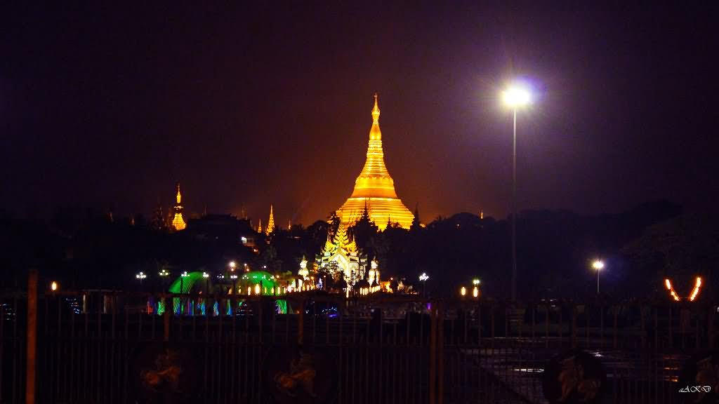 Shwedagon Pagoda, Yangon Lit Up At Night