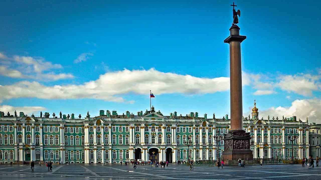 The Alexander's Column And Hermitage Museum In St. Petersburg Picture