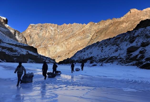 Trekkers Frozen Zanskar Valley Trek Picture