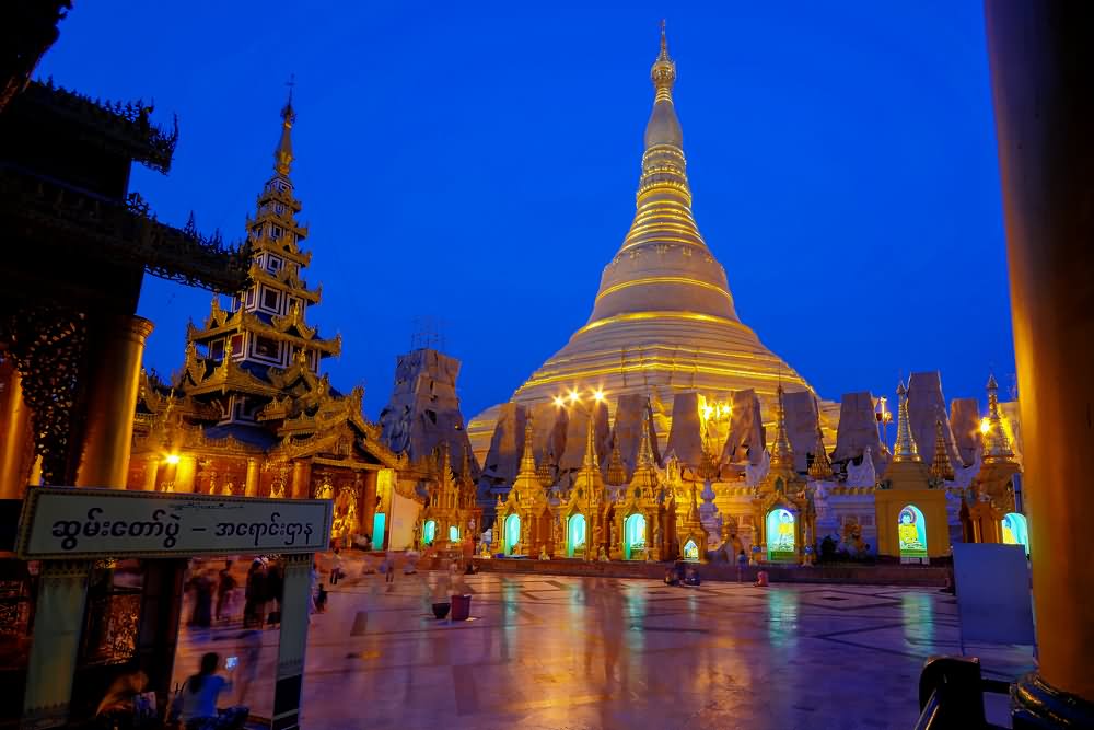 Very Beautiful Night Picture Of Shwedagon Pagoda