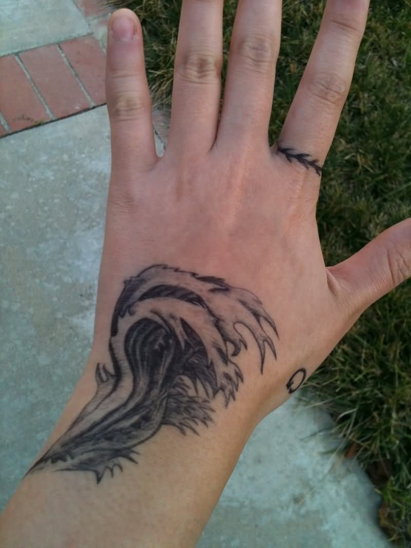 Wave Tattoo On Left Hand by Mmpninja