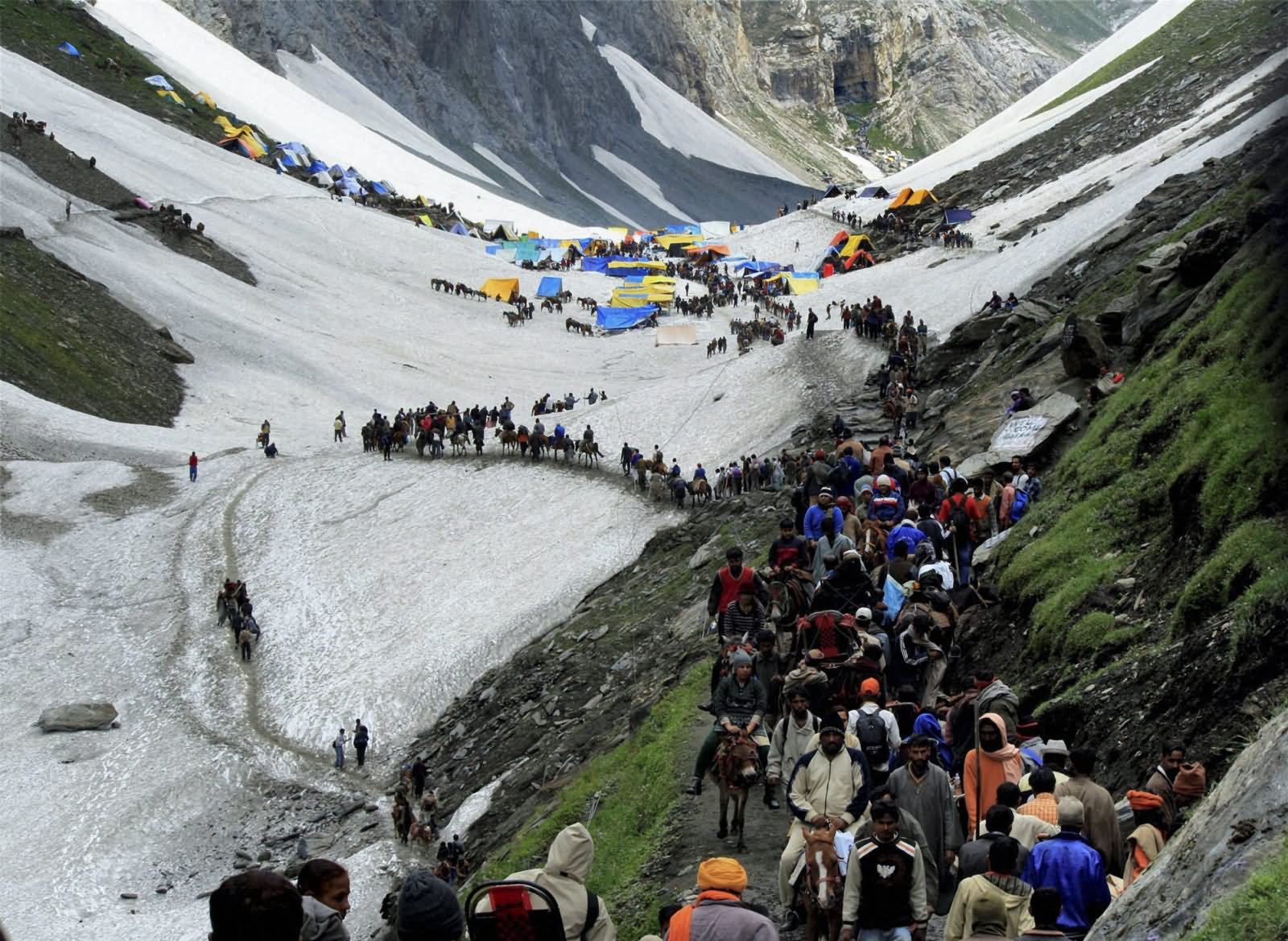 Devotees On The Way To The Amarnath Temple