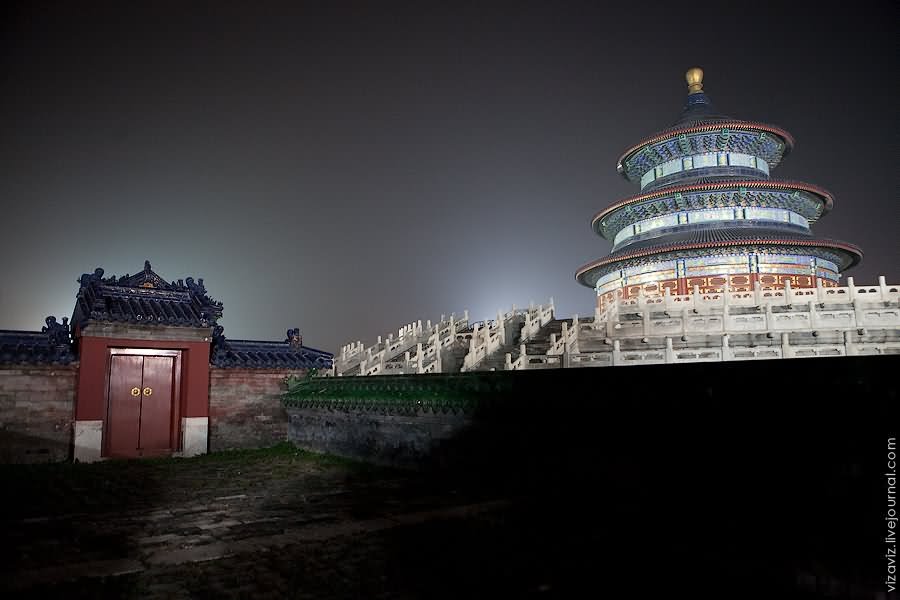 Side View Of The Temple Of Heaven At Night