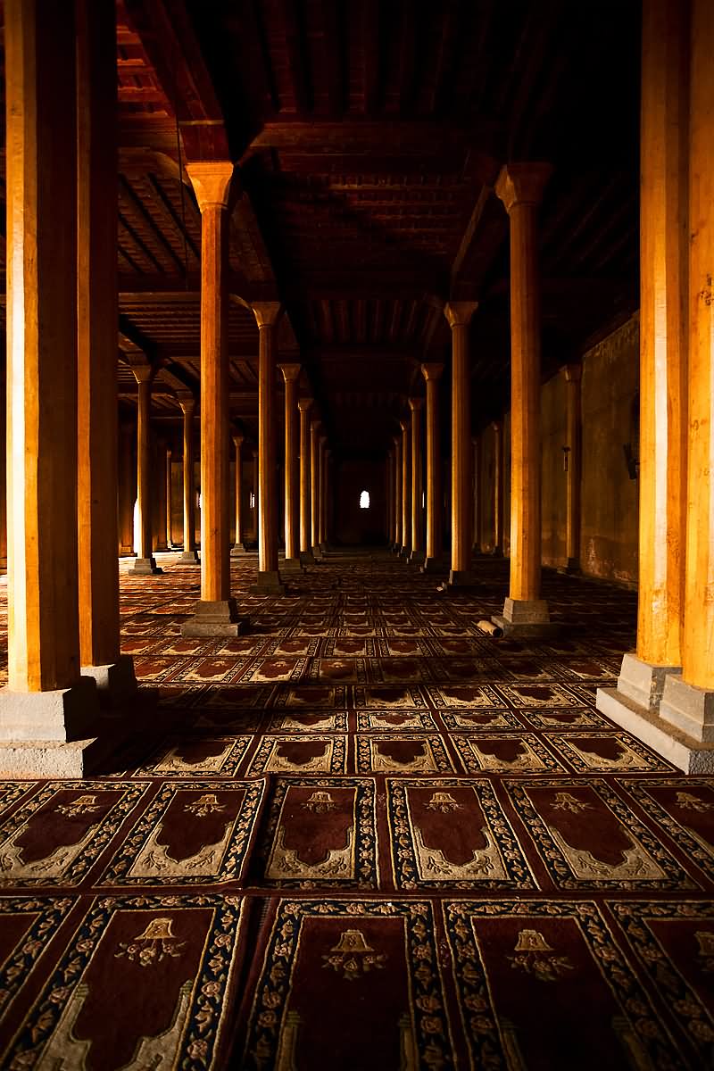 South Hall Inside The Jamia Masjid, Srinagar