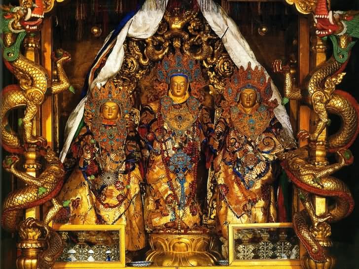 Amazing Lord Buddha Statue Inside The Potala Palace