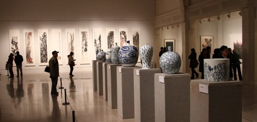 Beautiful Chinese Art Exhibition Inside The Shanghai Museum