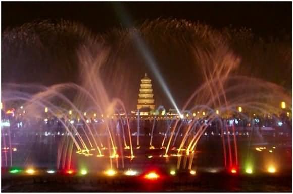 Beautiful Fountain Shows At The Giant Wild Goose Pagoda