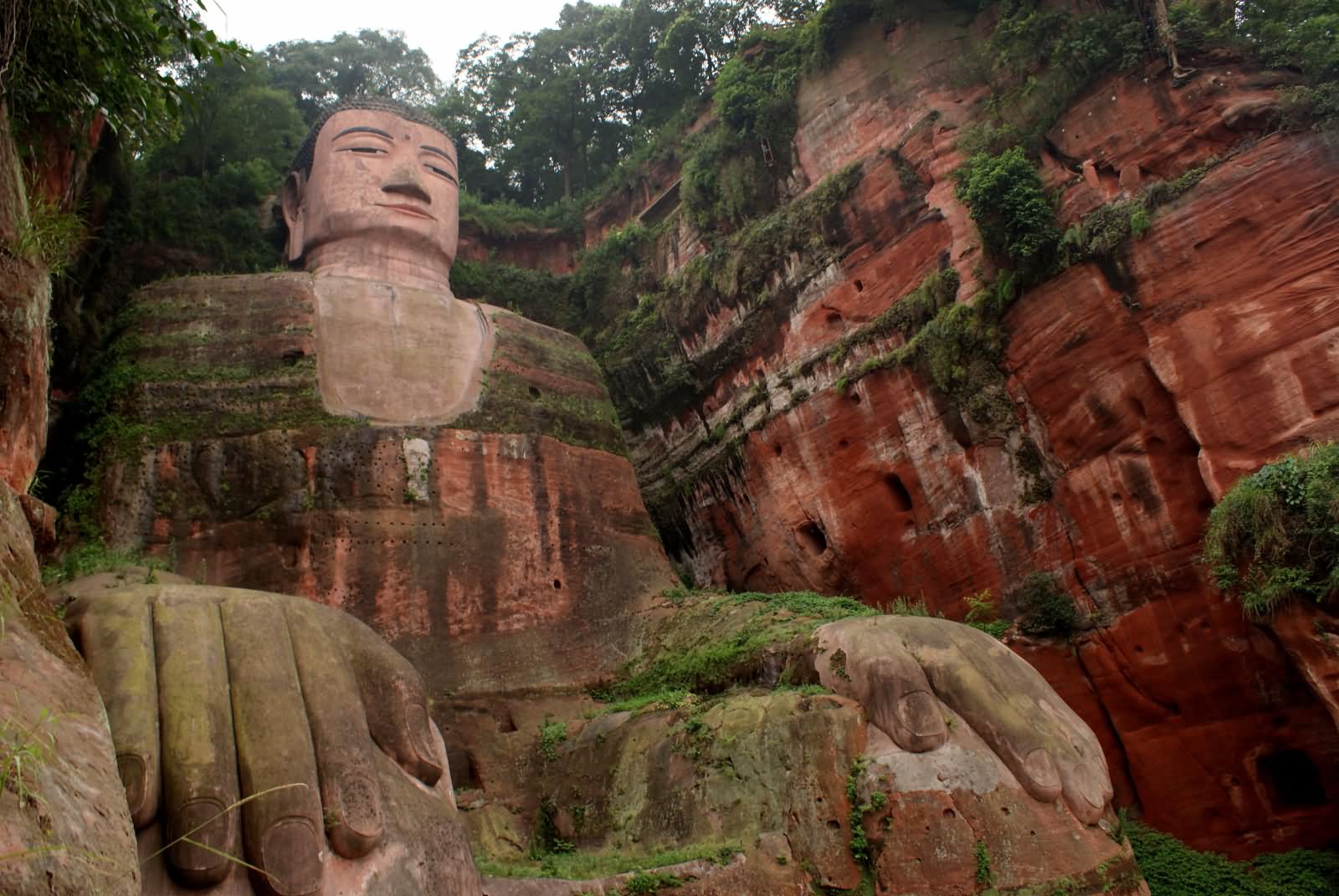Beautiful Picture Of The Leshan Giant Buddha Statue