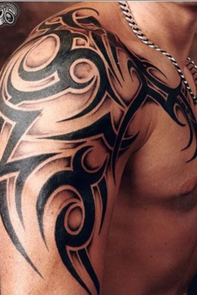 Black Tribal Tattoo On Man Right Shoulder For Men