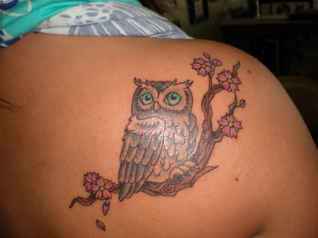 Cool Owl Tattoo On Upper Right Back