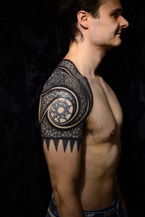 Geometric Tattoo On Right Shoulder