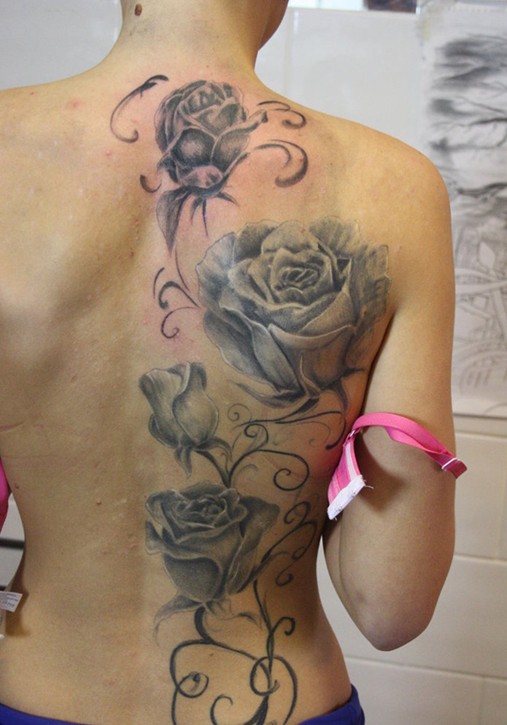 Grey Ink 3D Roses Tattoo On Upper Side Back