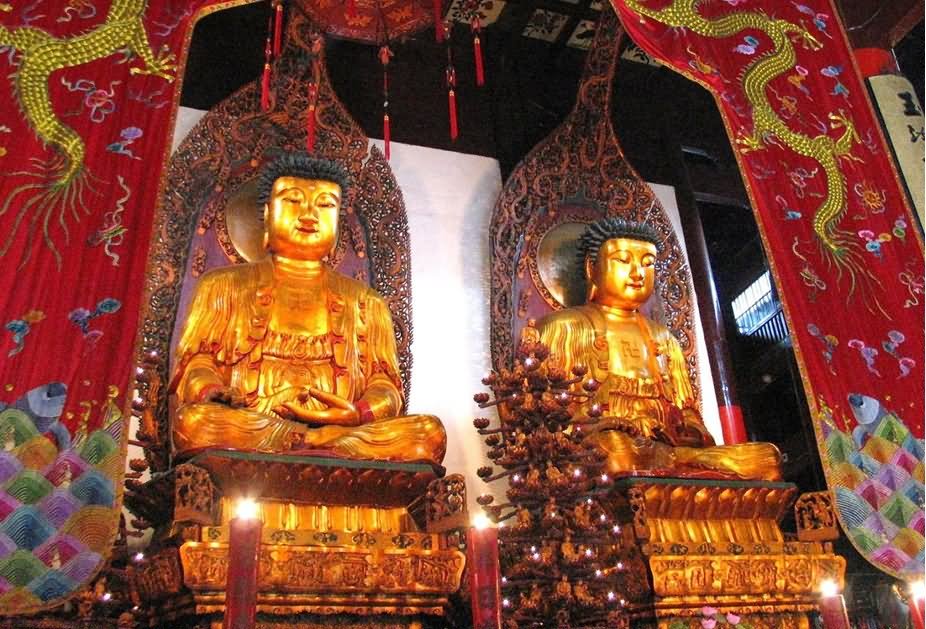 Jade Buddha Statues Inside The Jade Buddha Temple