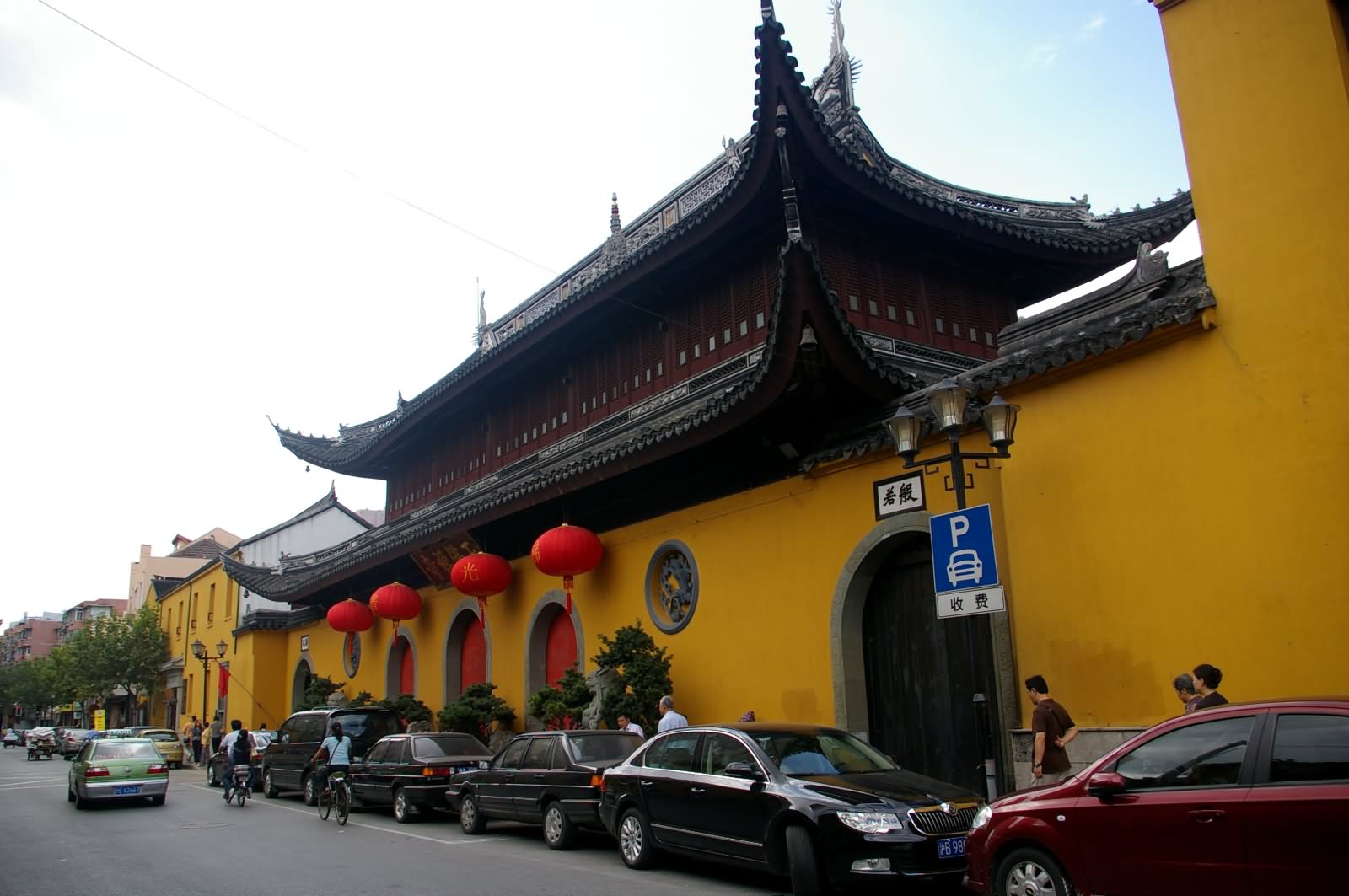 Jade Buddha Temple In Shanghai Outside View