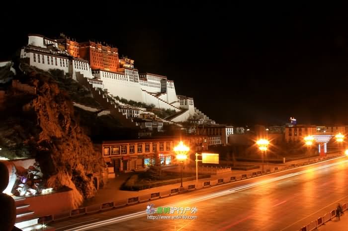 Night Picture Of The Potala Palace