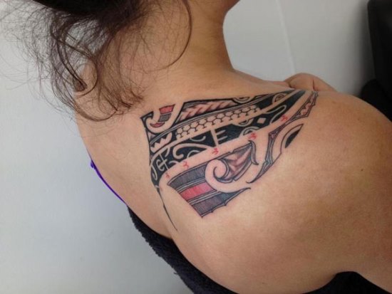 Polynesian Tattoo On Girl Shoulder