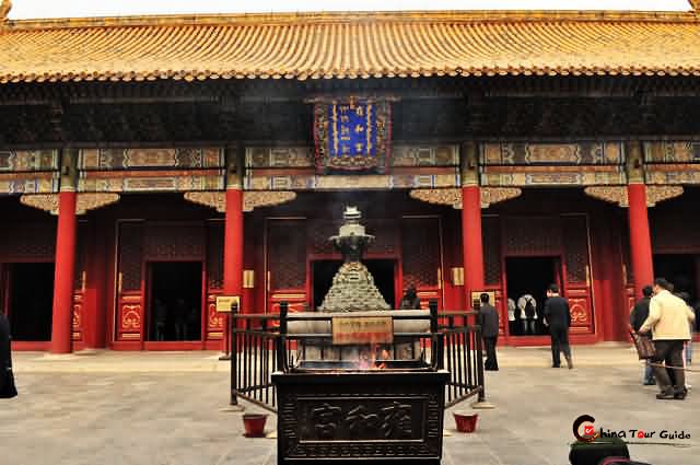 The Hall Of Harmony And Peace The Yonghe Temple In Beijing