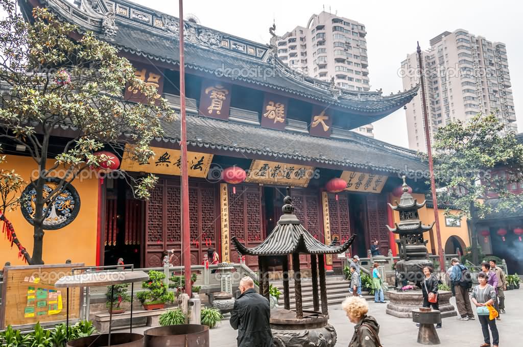 The Jade Buddha Temple Outside View Image