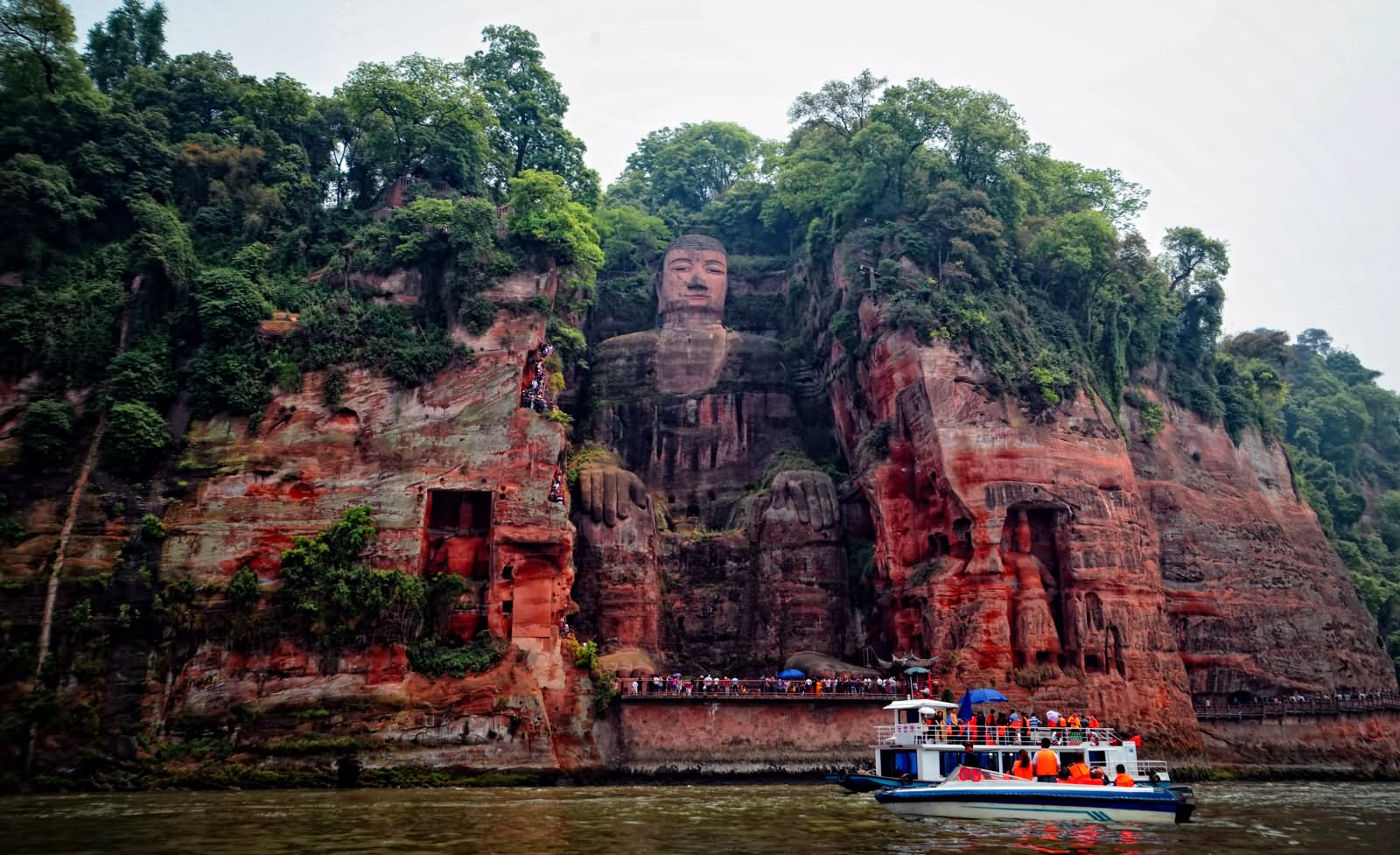 The Leshan Giant Buddha Front Picture