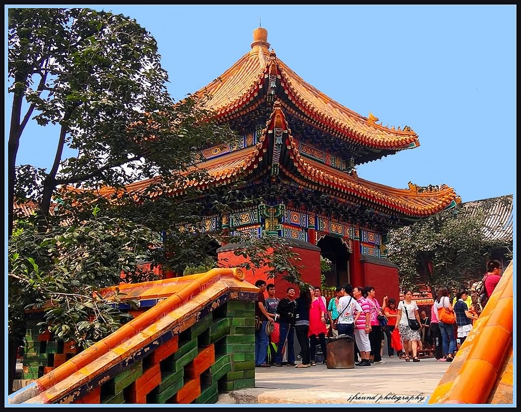 Tourists At The Yonghe Temple In Beijing