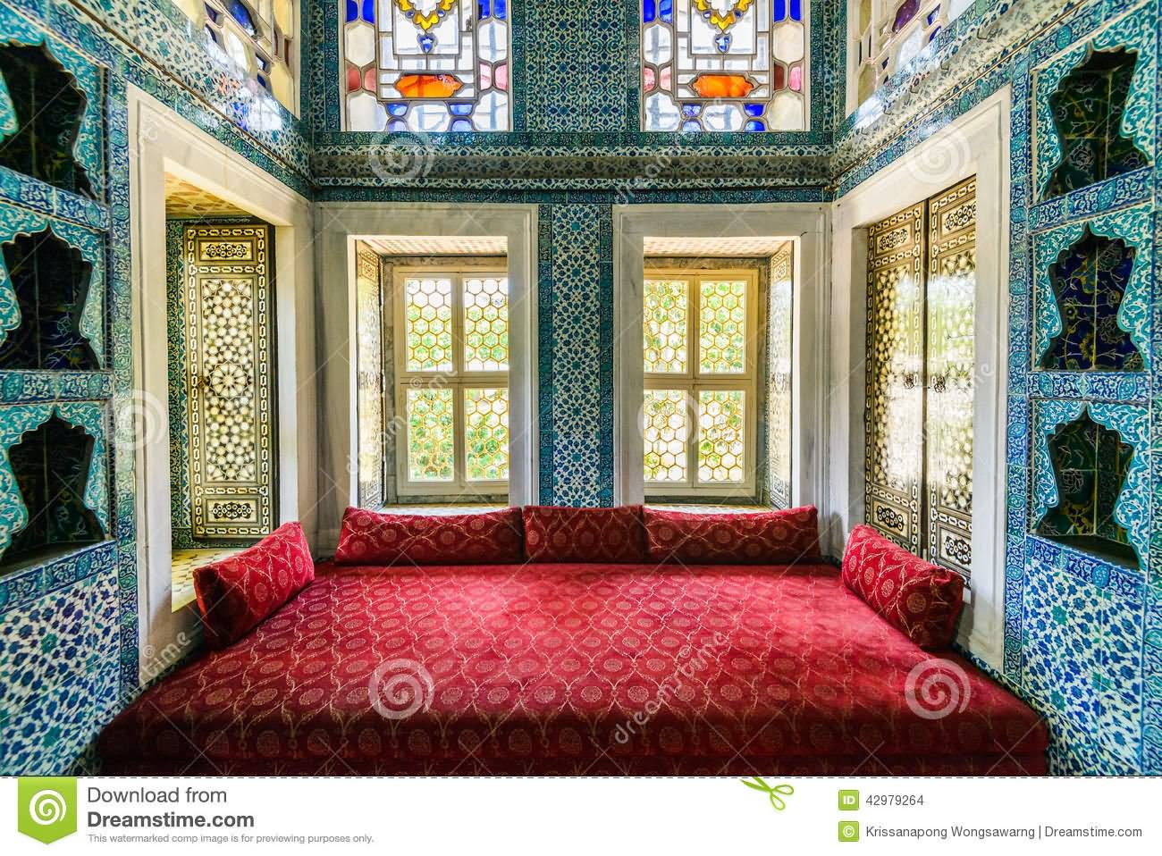 Amazing Beautiful Inside Room Of The Topkapi Palace