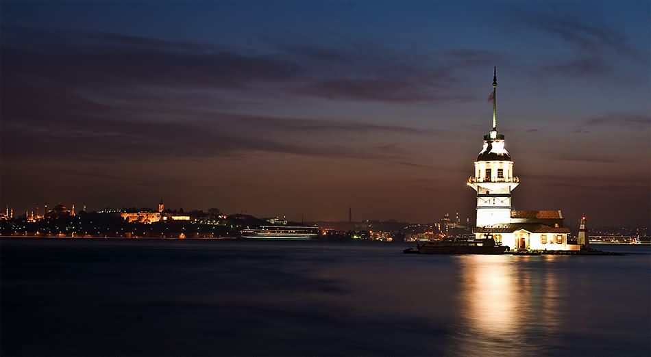Amazing Sunset View Of The Maiden's Tower In Istanbul