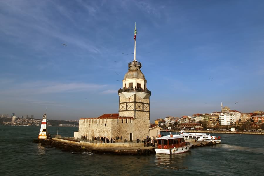 Beautiful Picture Of The Maiden's Tower In Bosphorus River