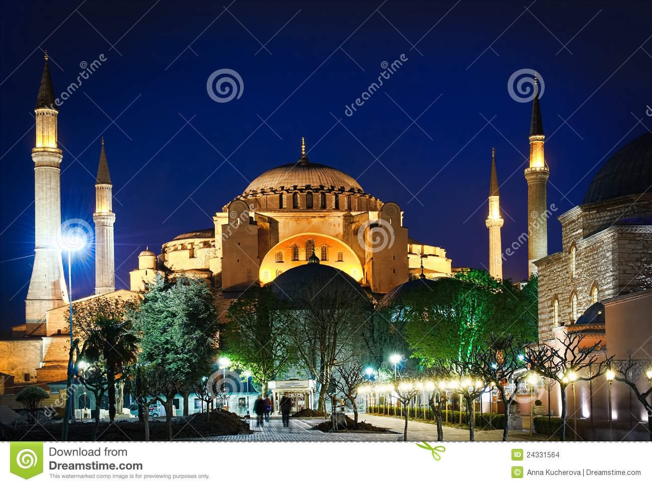 Front Picture Of The Hagia Sophia At Night