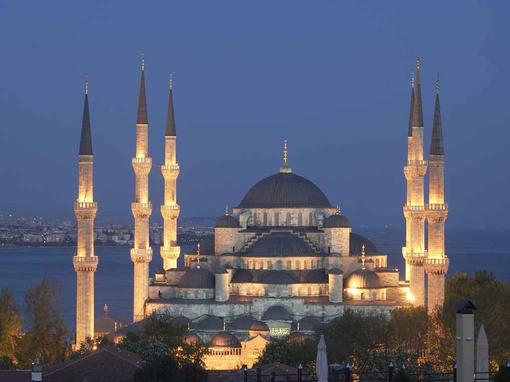 Front View Of The Blue Mosque Night Picture