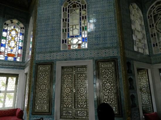 Interior View Image Of The Topkapi Palace