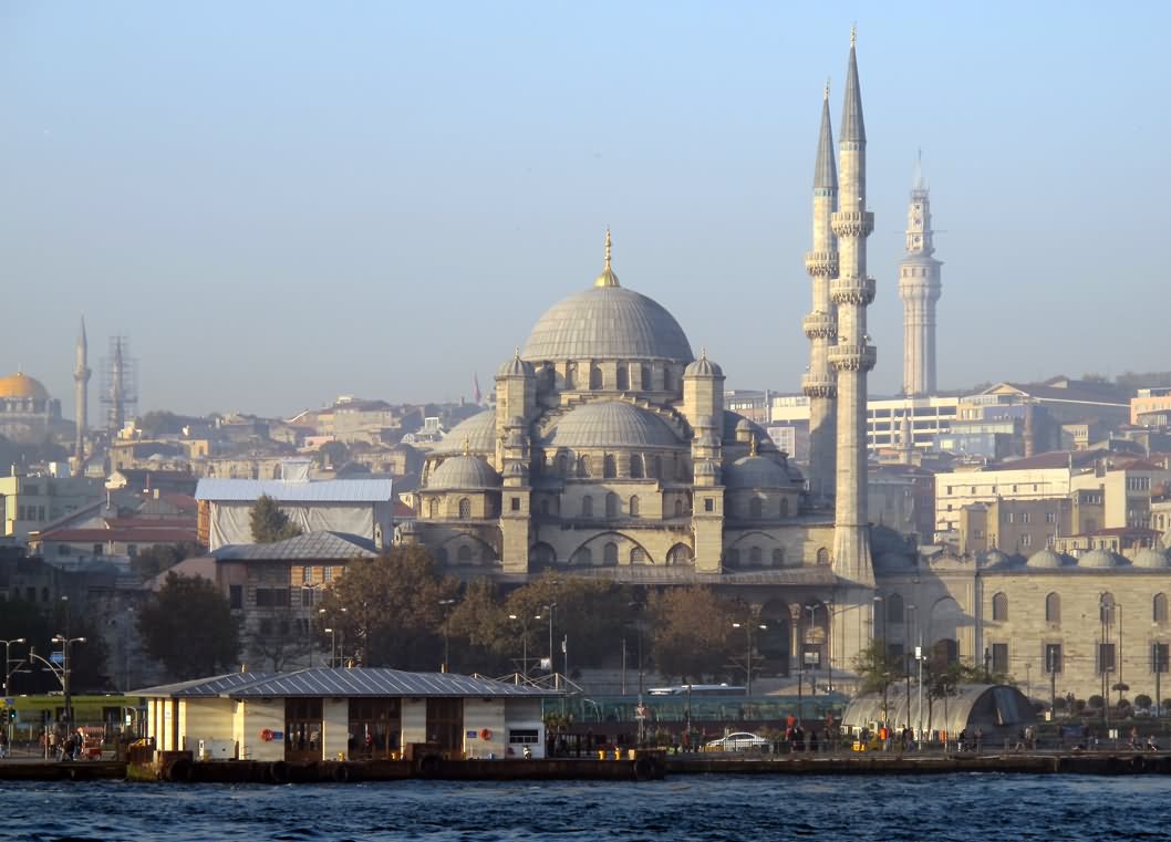 Morning Time View Of the Yeni Cami Mosque In Istanbul