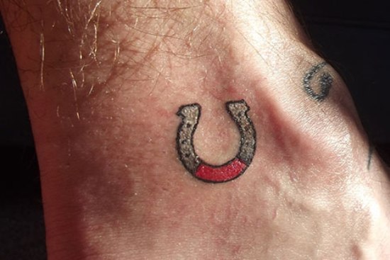 Simple Horseshoe Tattoo Image