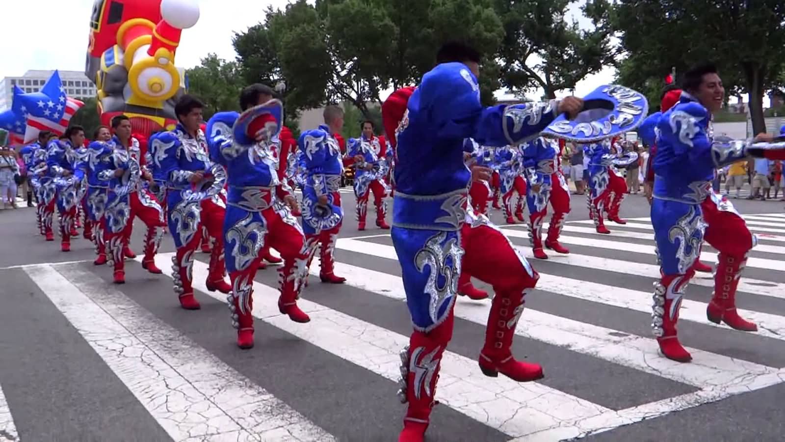 Street Performers Taking Part In USA Independence Day Parade