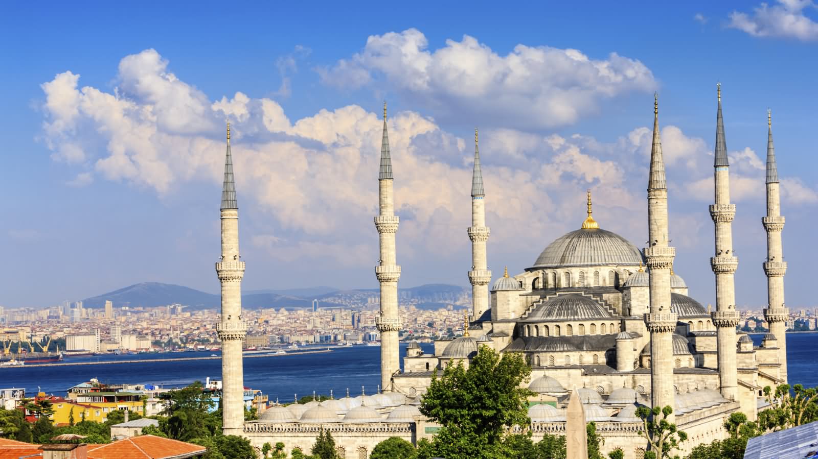 Sultan Ahmad Blue Mosque In Istanbul