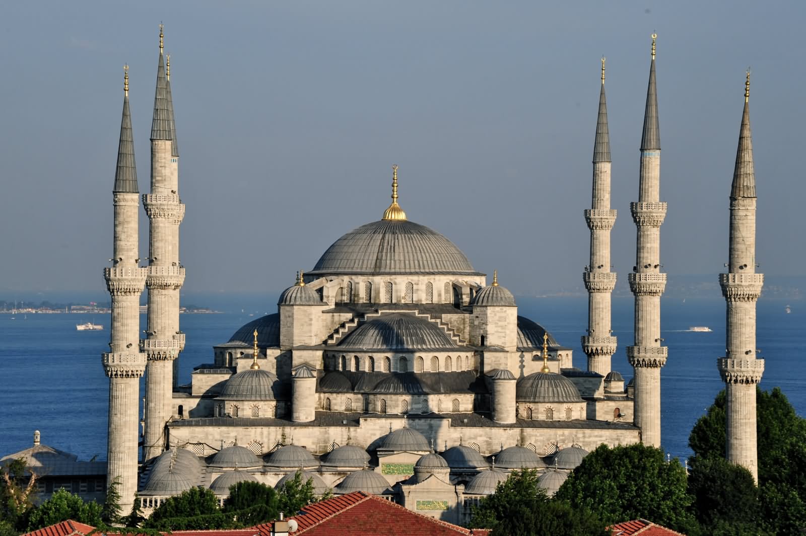 The Blue Mosque In Istanbul Front Picture