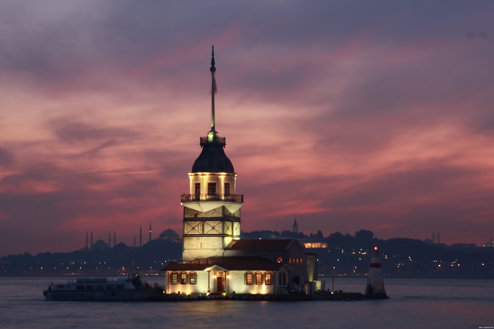 The Maiden's Tower Sunset View Image