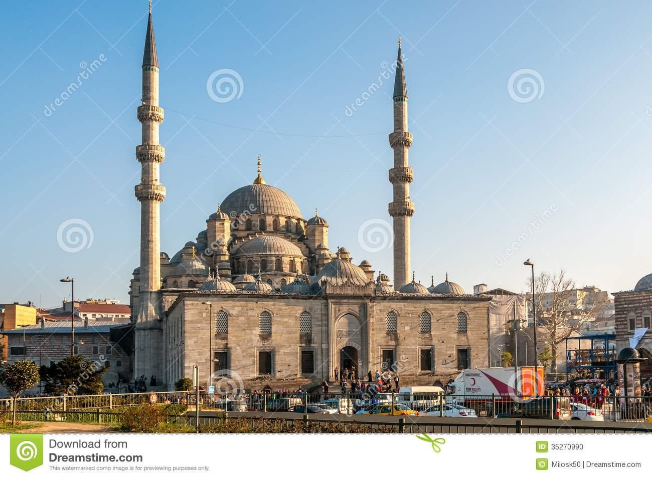 Two Minates And Yeni Cami Mosque View