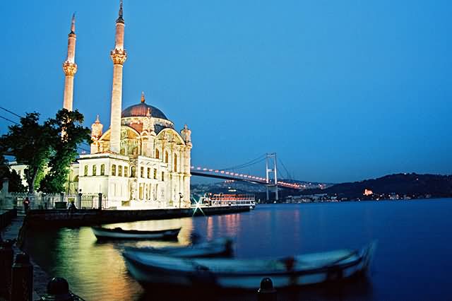 Adorable Night Picture Of The Ortakoy Mosque In Istanbul, Turkey