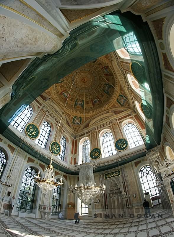 Beautiful Inside View Picture Of The Ortakoy Mosque