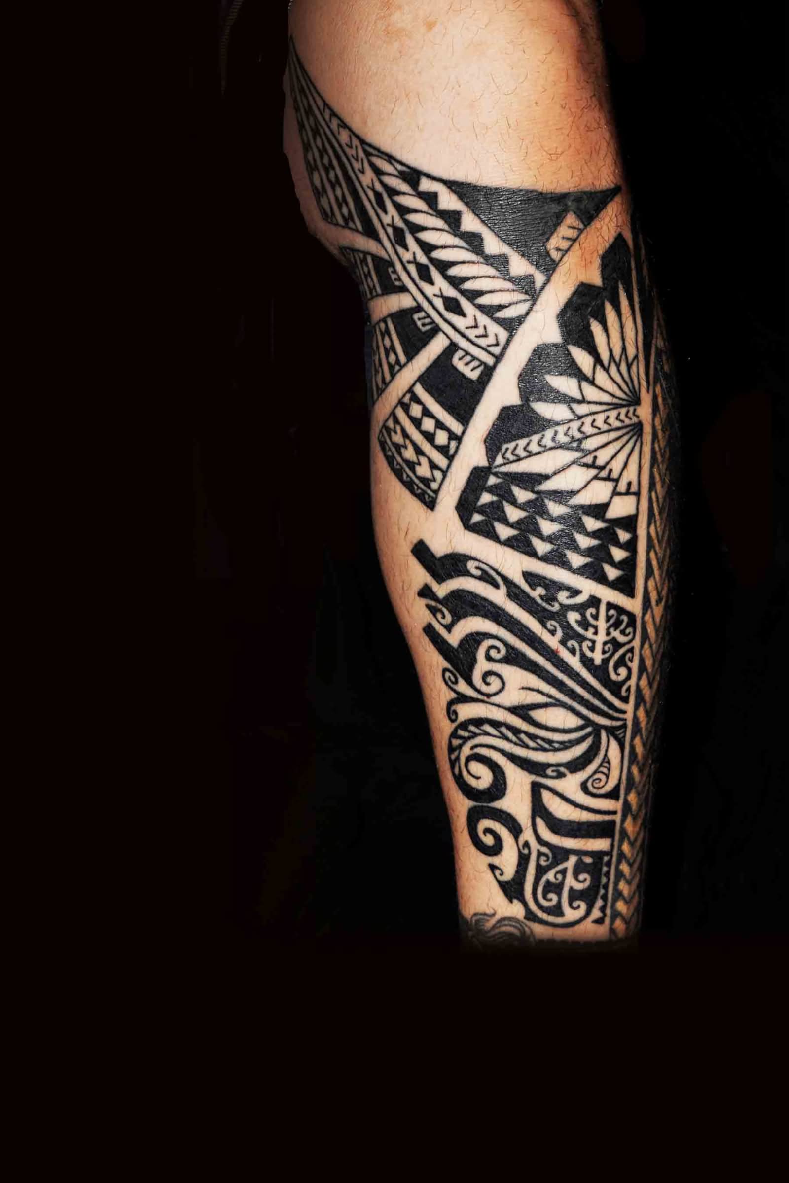 Black Polynesian Tattoo Design For Leg