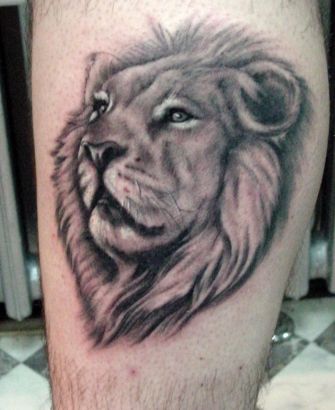 Grey Ink 3D Lion Face Tattoo Design For Leg