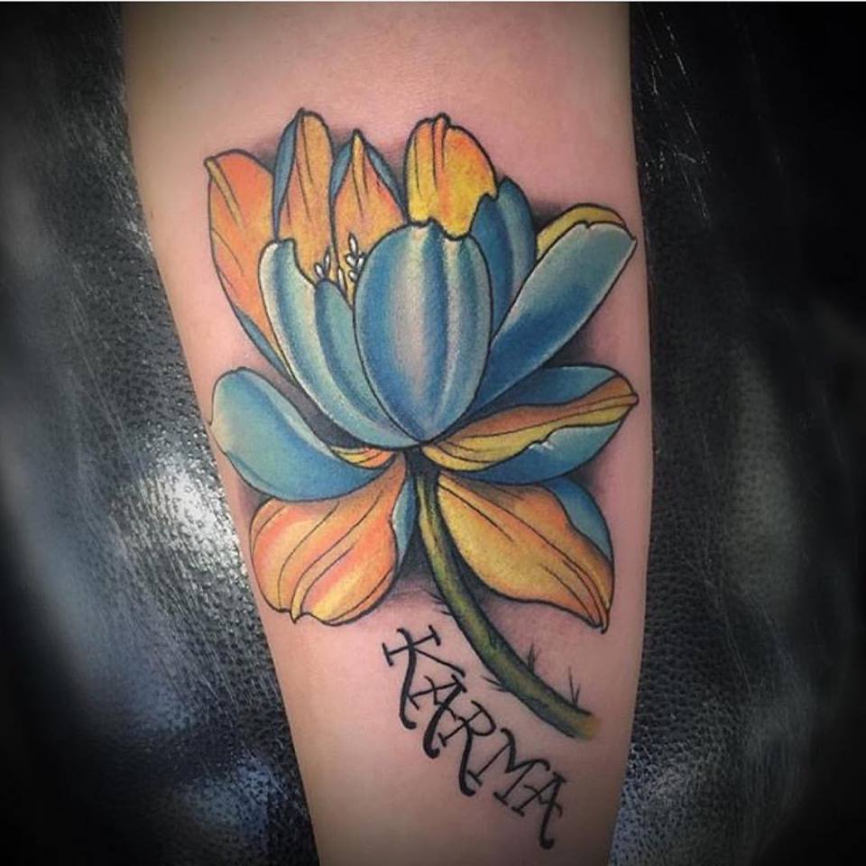 Neo Traditional Blue Flower Tattoo On Leg by Dwightbulb