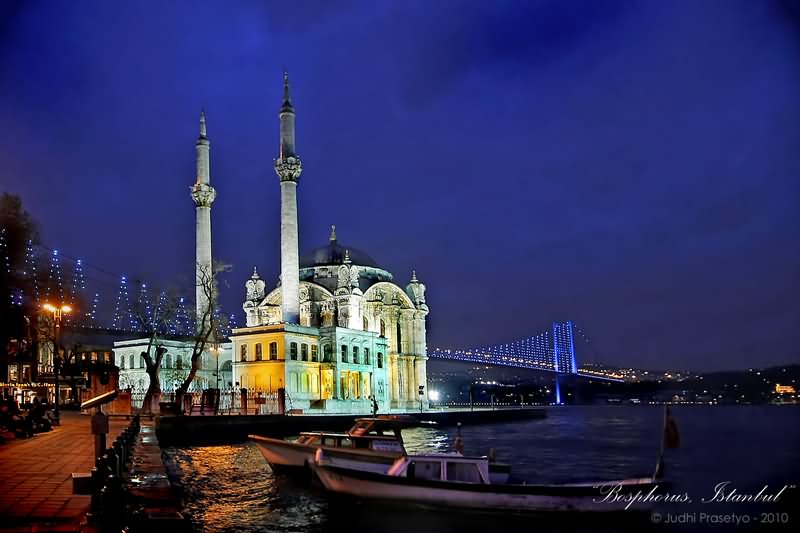 Night View Image Of The Ortakoy Mosque