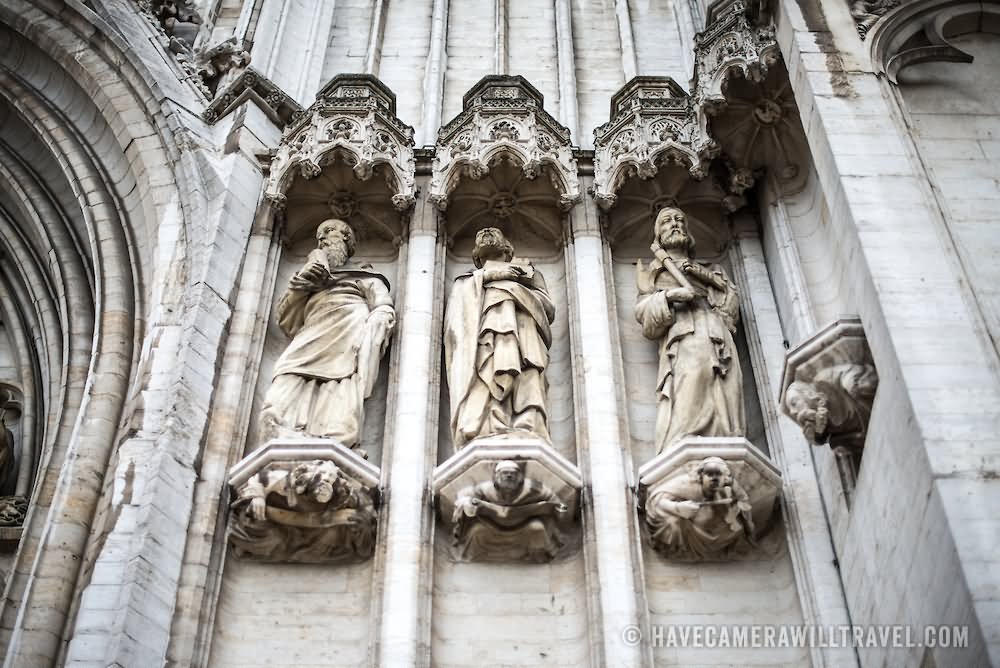 Statues On The Front Of the St. Michael And St. Gudula Cathedral