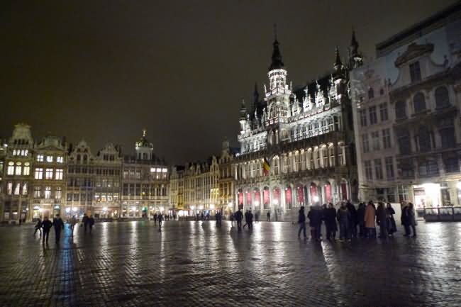 The Grand Place At Night Picture